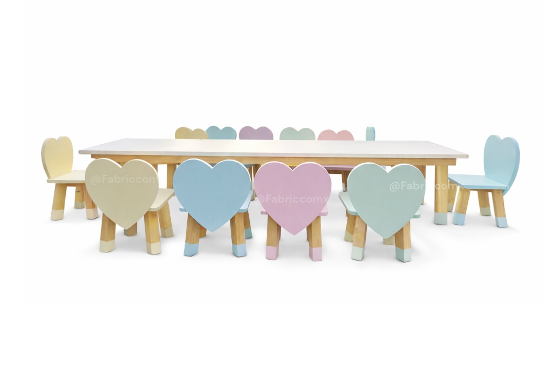 Set de Mesa blanca y 10 sillas corazon