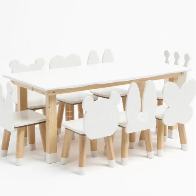 Set de Mesa blanca y 10 sillas de figuras